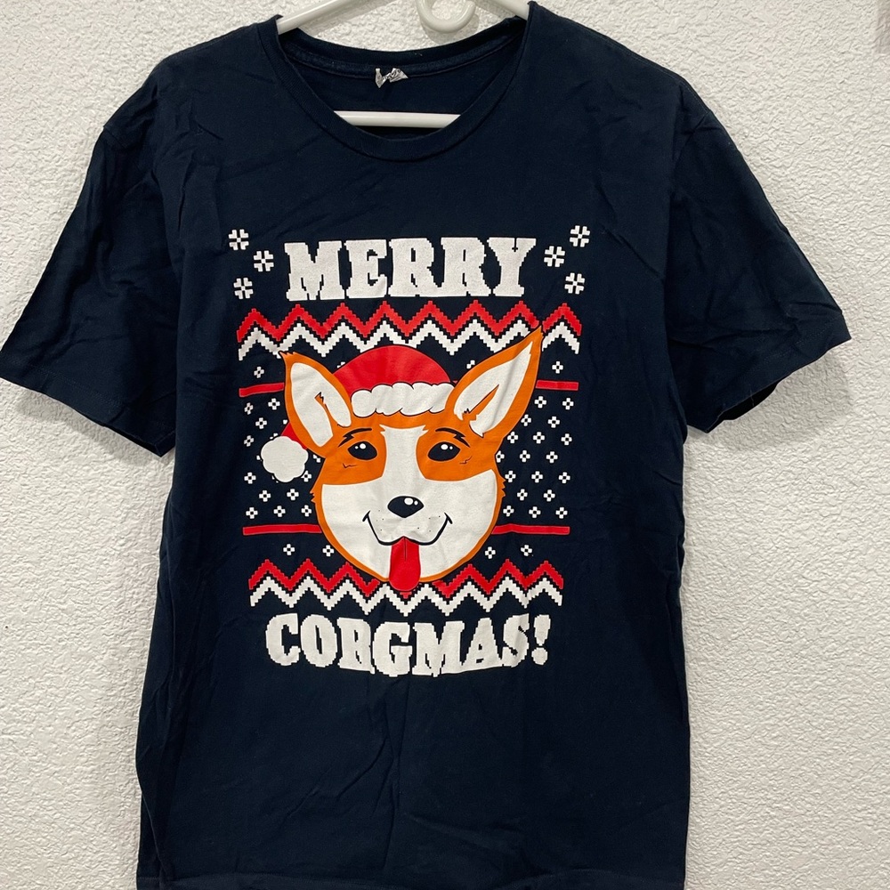 Merry Corgmas Graphic Tee